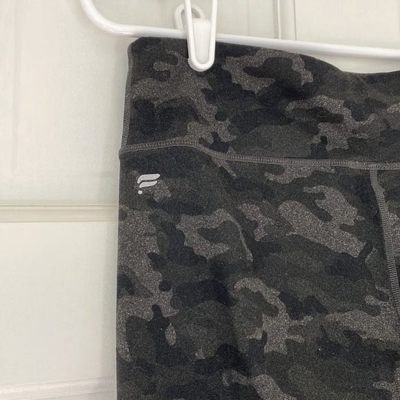 FABLETICS Powerhold leggings size S grey black camo stretch yoga running - Picture 4 of 6